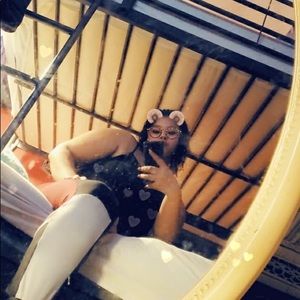 Meet your Posher, Rebecca